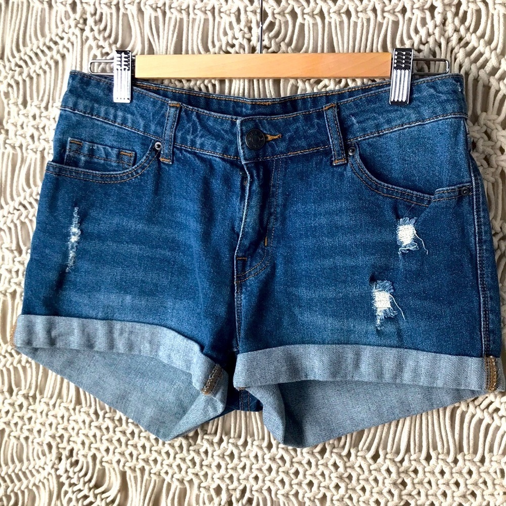BDG jean shorts sz 28 with roll hem